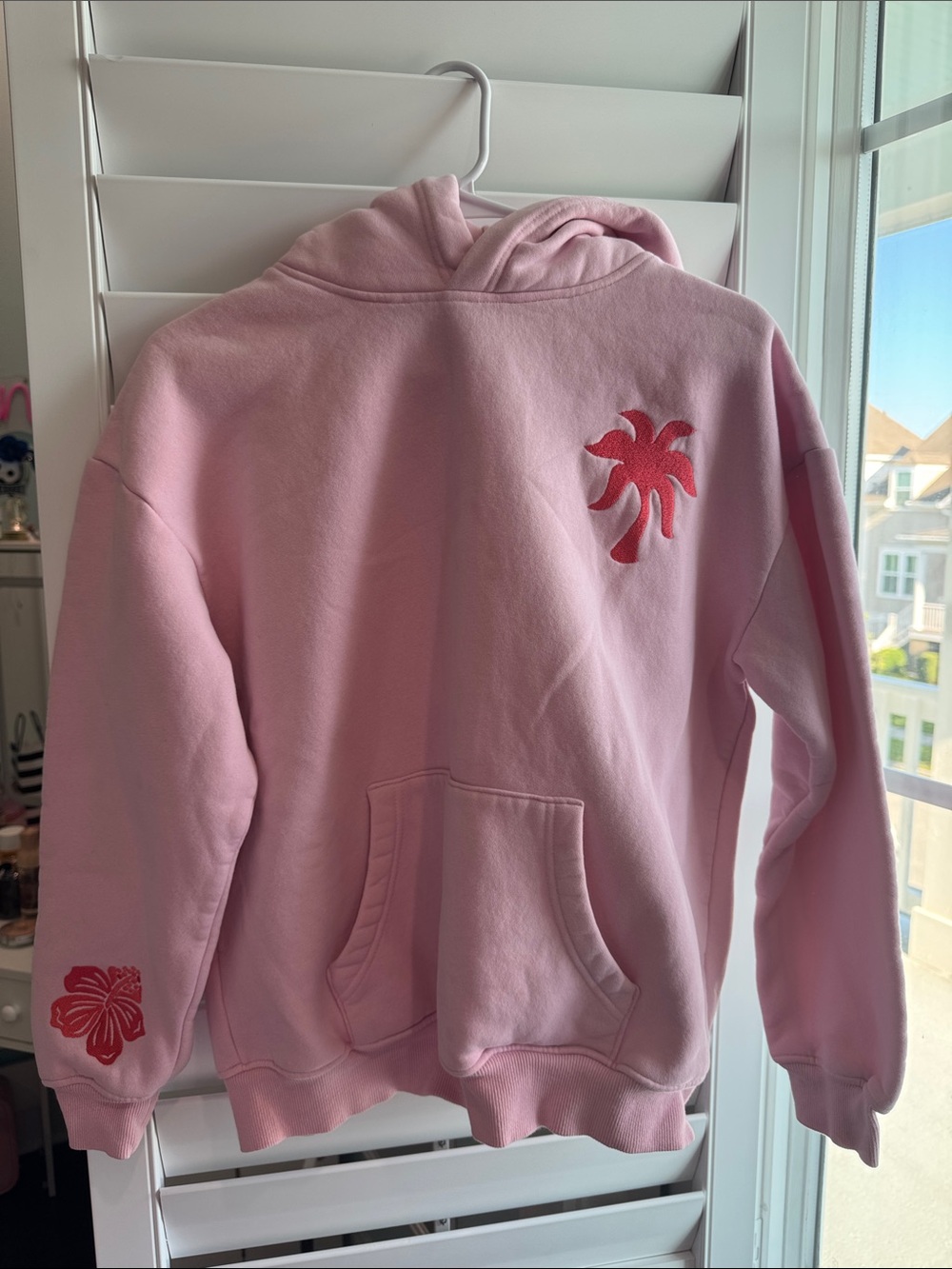 Girls' Pink Pullover Hoodie with Red Palm Motif